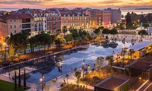Bild von der KENNEDY-Promenade in Nizza (Frankreich) bei Sonnenuntergang